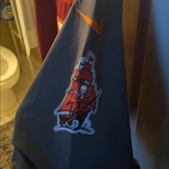 Tampa bay buccaneers Tom Brady jersey Xxl - Picture 3 of 6